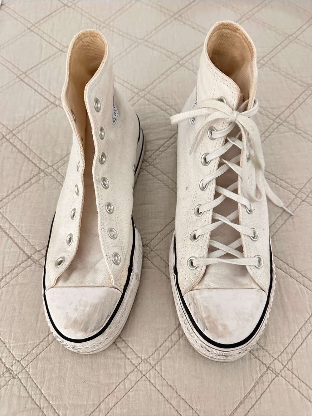 Converse White High-Top Canvas Sneakers sz9 women’s